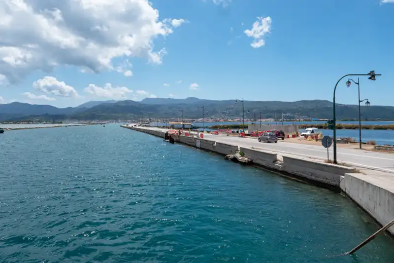 Vanaf Lefkas naar het vasteland van Griekenland